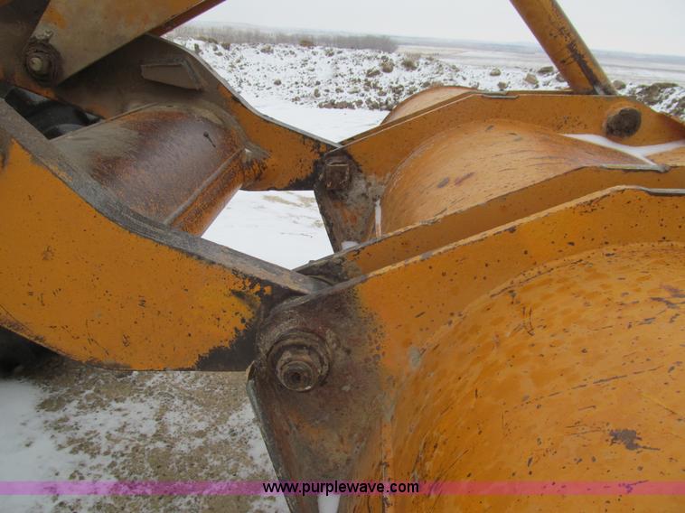 image for item I7229 Kobelco LK700A wheel loader