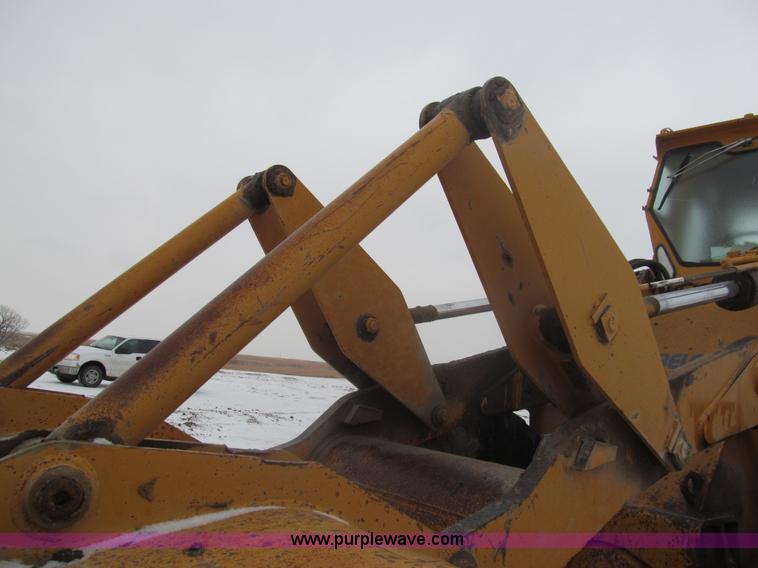 image for item I7229 Kobelco LK700A wheel loader
