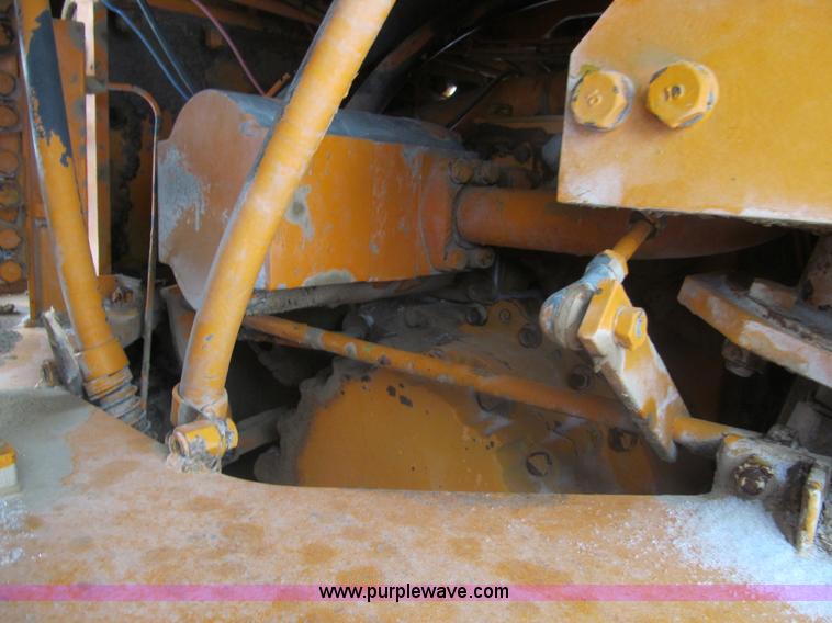 image for item I7229 Kobelco LK700A wheel loader