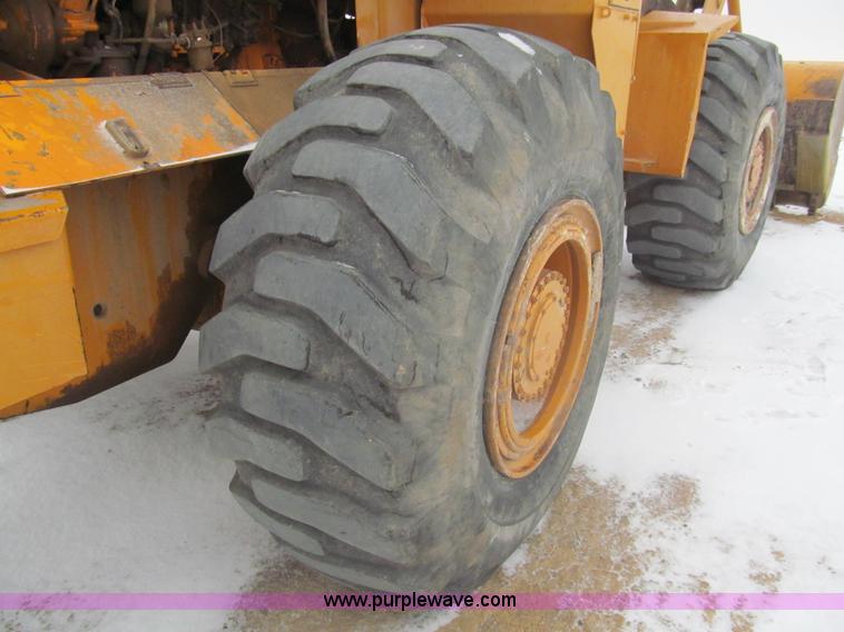 image for item I7229 Kobelco LK700A wheel loader