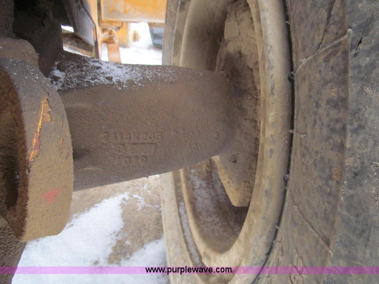 image for item I7229 Kobelco LK700A wheel loader