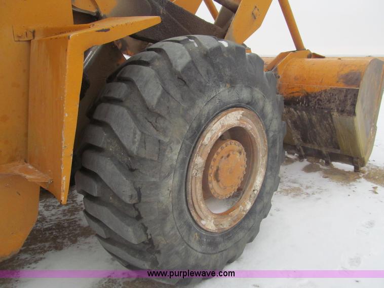 image for item I7229 Kobelco LK700A wheel loader