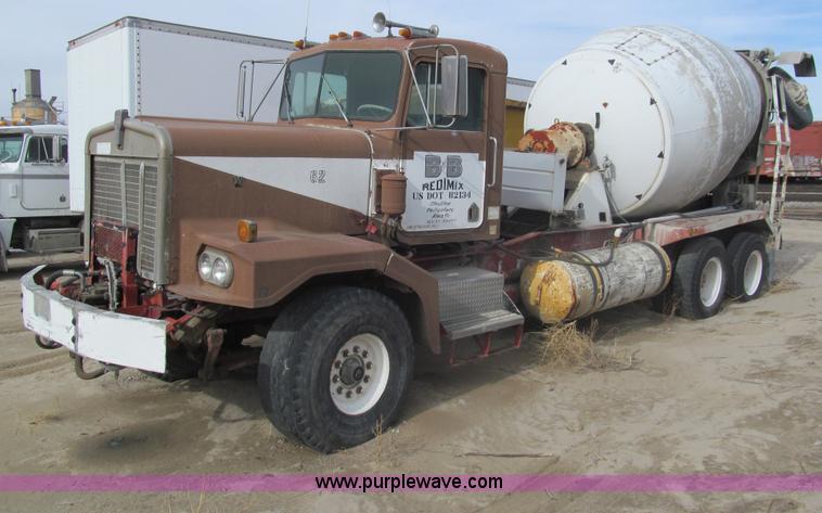 image for item I7231 1979 Kenworth C900 mixer truck