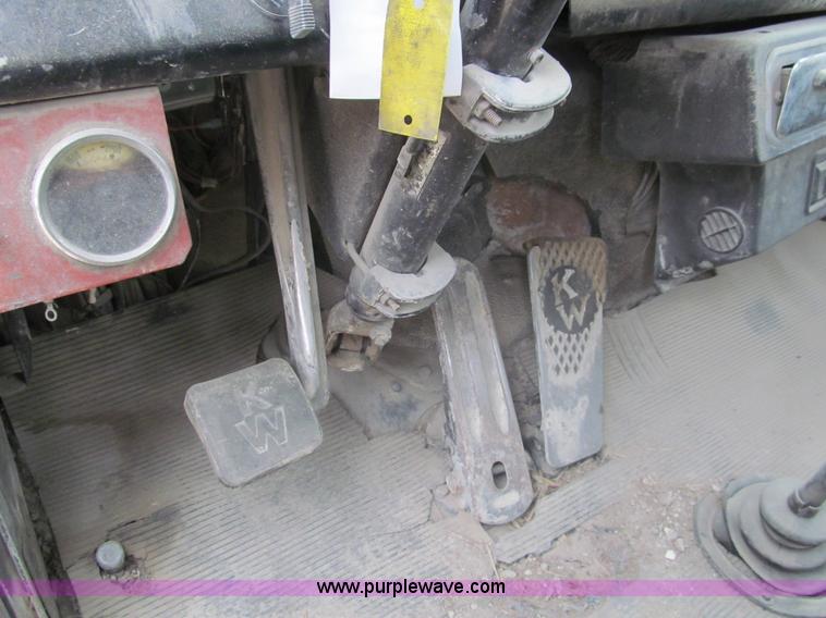 image for item I7231 1979 Kenworth C900 mixer truck