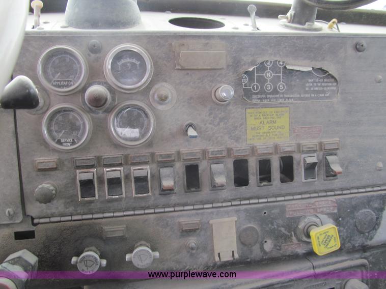 image for item I7231 1979 Kenworth C900 mixer truck