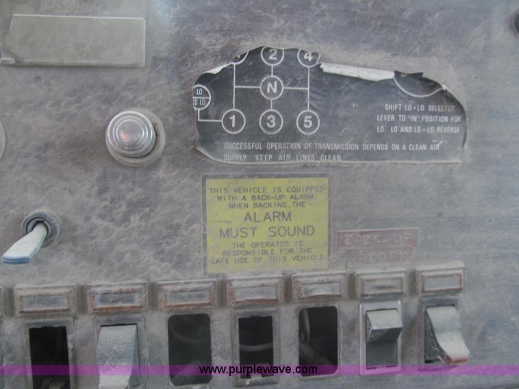 image for item I7231 1979 Kenworth C900 mixer truck