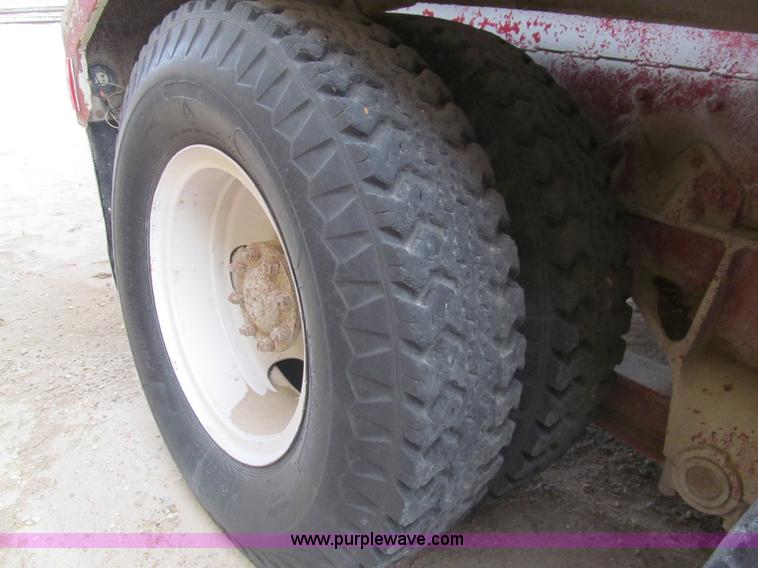 image for item I7231 1979 Kenworth C900 mixer truck