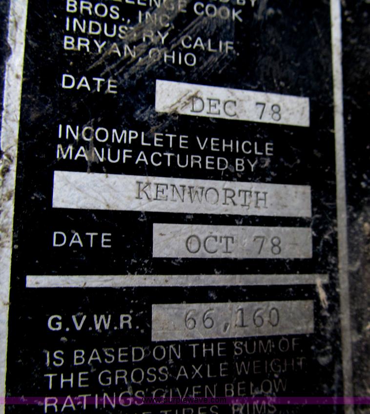 image for item I7231 1979 Kenworth C900 mixer truck