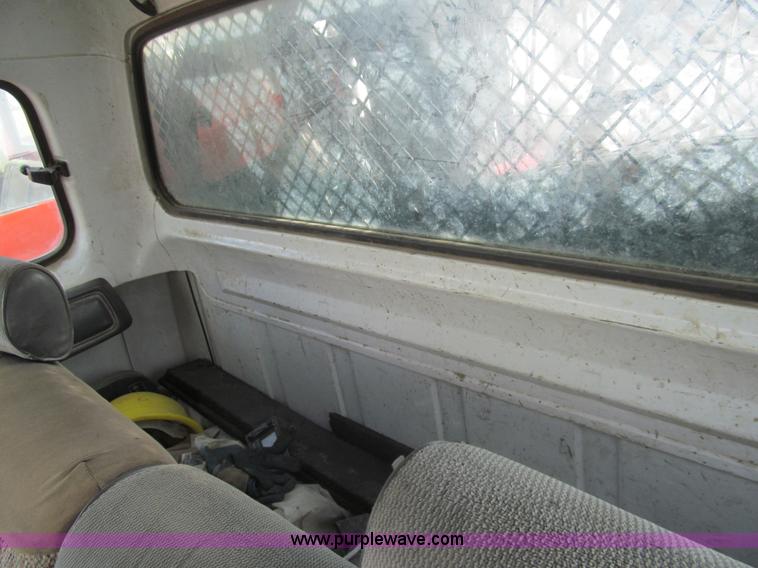 image for item I7232 1992 Dodge Ram 350 Club Cab utility truck