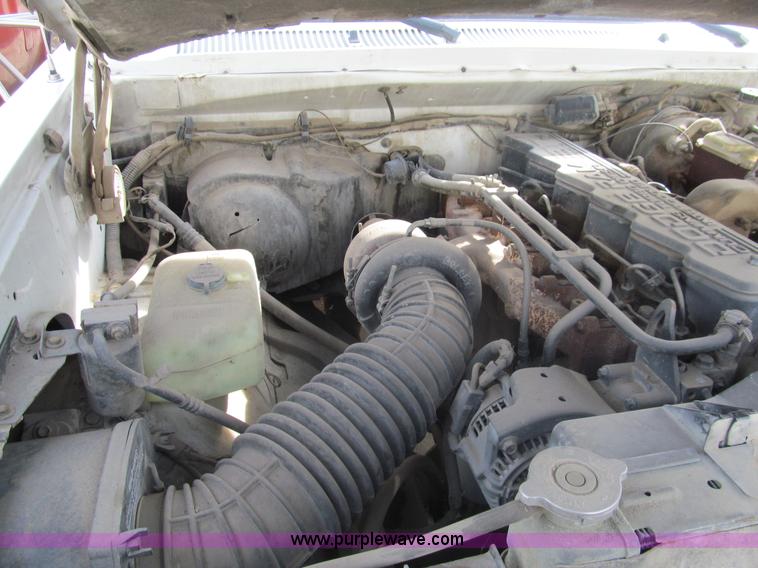 image for item I7232 1992 Dodge Ram 350 Club Cab utility truck