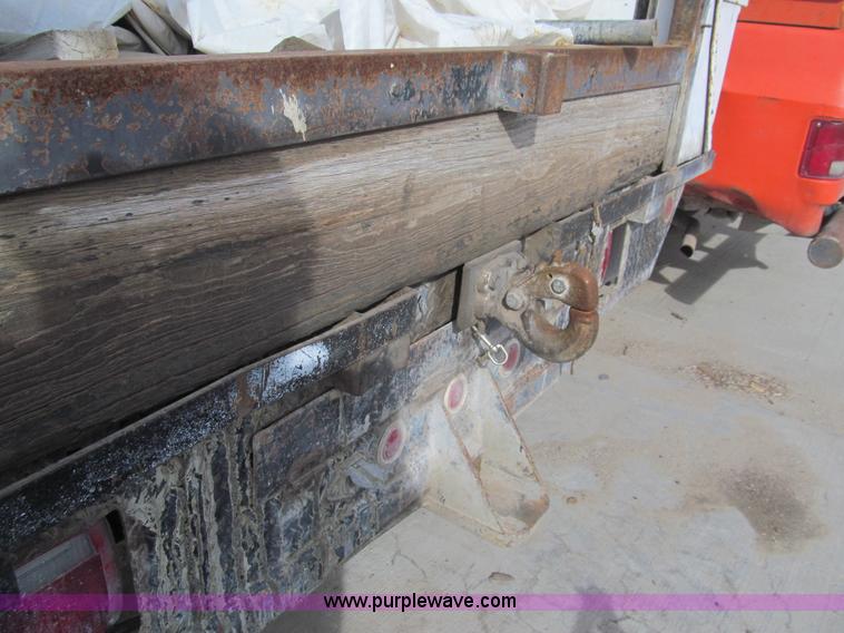 image for item I7232 1992 Dodge Ram 350 Club Cab utility truck