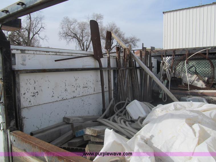 image for item I7232 1992 Dodge Ram 350 Club Cab utility truck