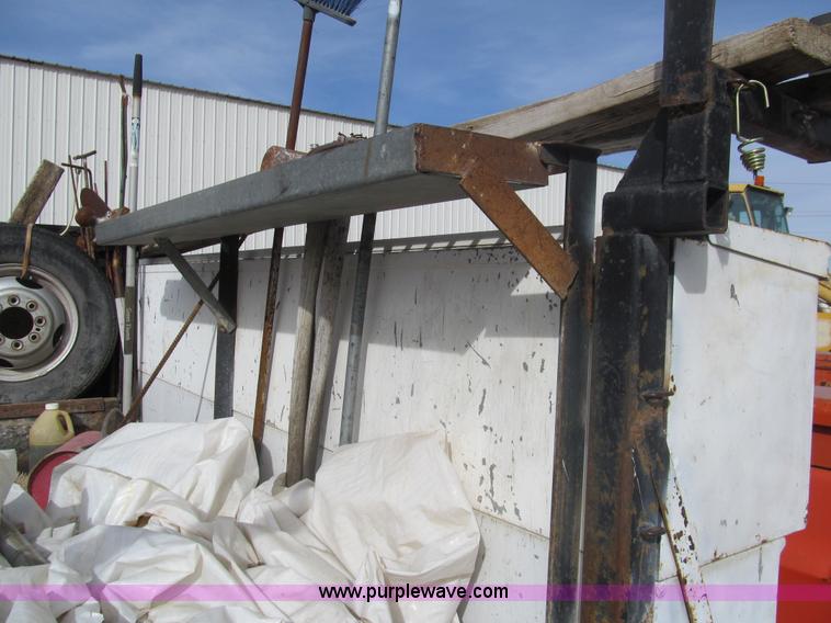 image for item I7232 1992 Dodge Ram 350 Club Cab utility truck