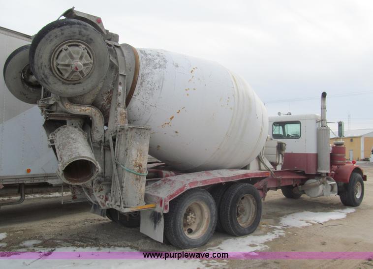 image for item I7237 1978 Peterbilt 348M mixer truck