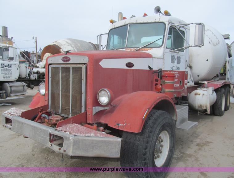image for item I7237 1978 Peterbilt 348M mixer truck