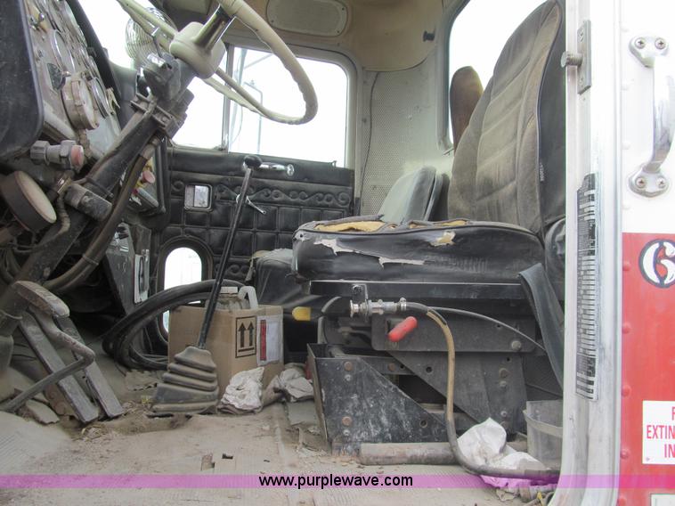 image for item I7237 1978 Peterbilt 348M mixer truck