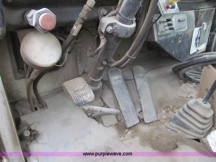 image for item I7237 1978 Peterbilt 348M mixer truck