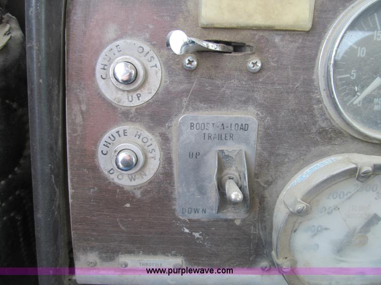 image for item I7237 1978 Peterbilt 348M mixer truck