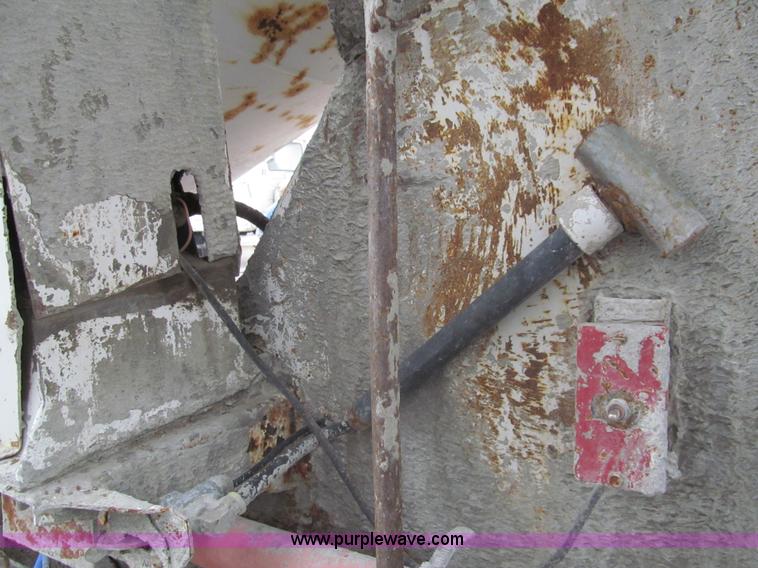 image for item I7237 1978 Peterbilt 348M mixer truck