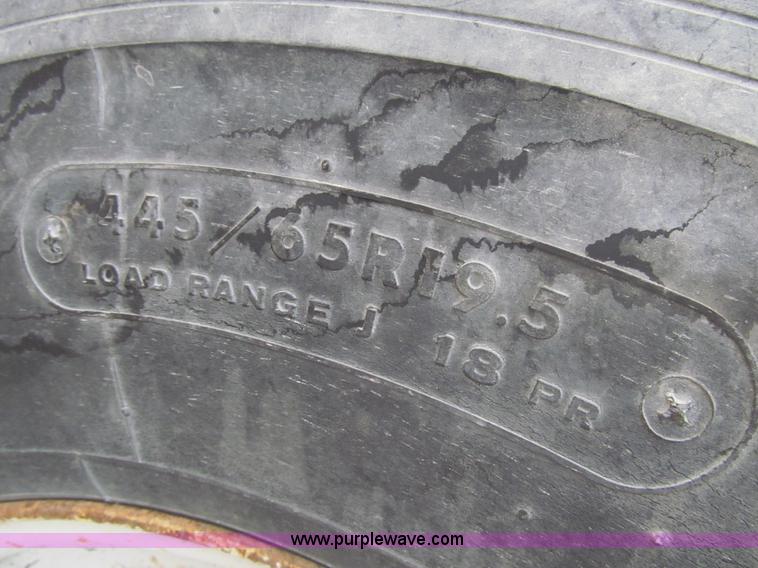 image for item I7237 1978 Peterbilt 348M mixer truck