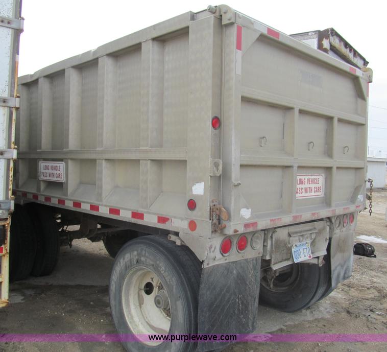image for item I7239 1988 Corn Husker 14' pup dump trailer