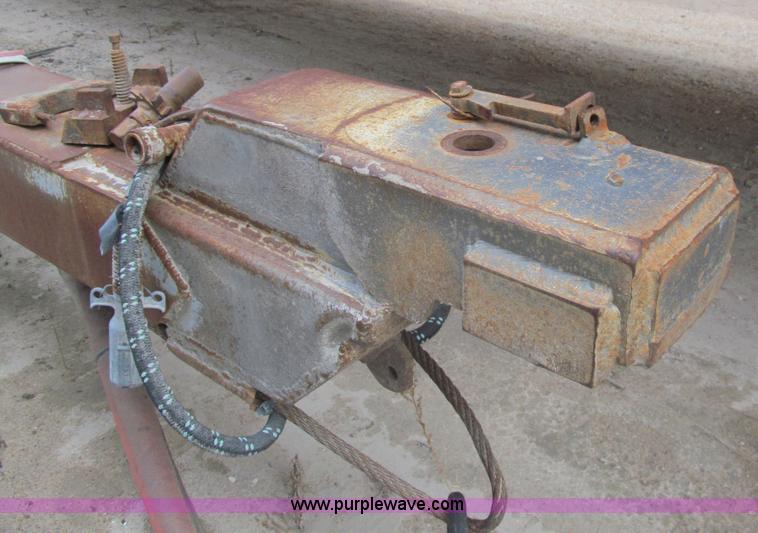 image for item I7239 1988 Corn Husker 14' pup dump trailer