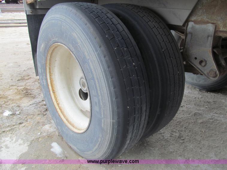 image for item I7239 1988 Corn Husker 14' pup dump trailer