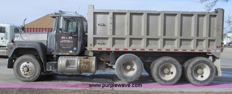 image for item I7240 1991 Mack RD688S triple axle dump truck