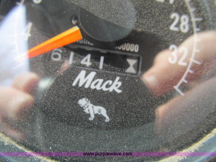 image for item I7240 1991 Mack RD688S triple axle dump truck