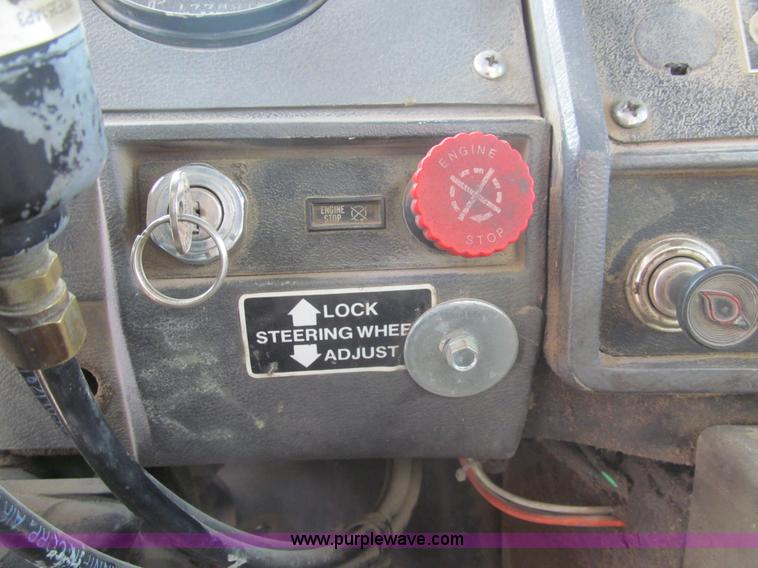 image for item I7240 1991 Mack RD688S triple axle dump truck