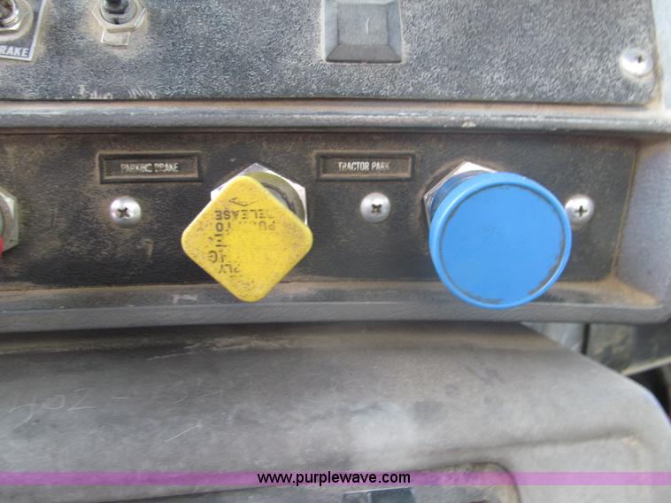 image for item I7240 1991 Mack RD688S triple axle dump truck