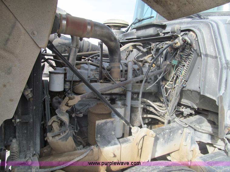 image for item I7240 1991 Mack RD688S triple axle dump truck