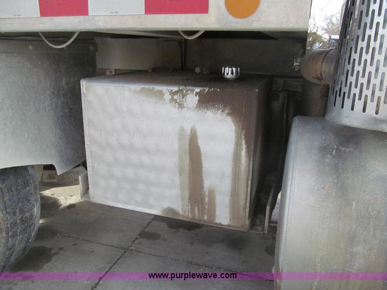 image for item I7240 1991 Mack RD688S triple axle dump truck