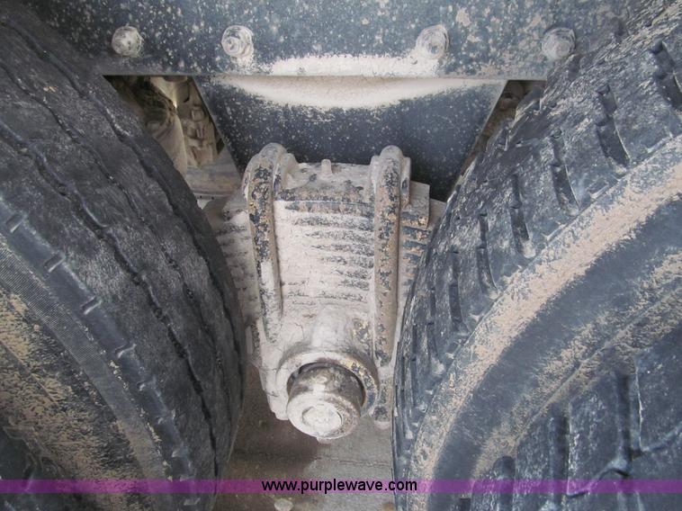 image for item I7240 1991 Mack RD688S triple axle dump truck