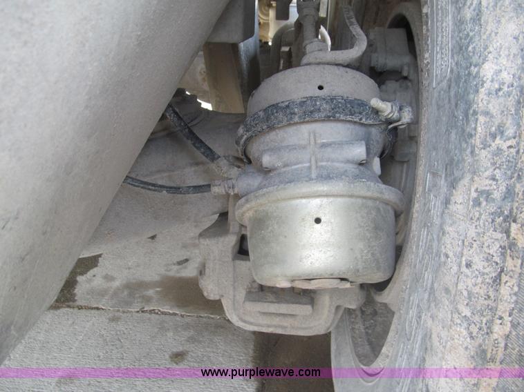 image for item I7240 1991 Mack RD688S triple axle dump truck