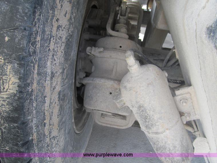 image for item I7240 1991 Mack RD688S triple axle dump truck