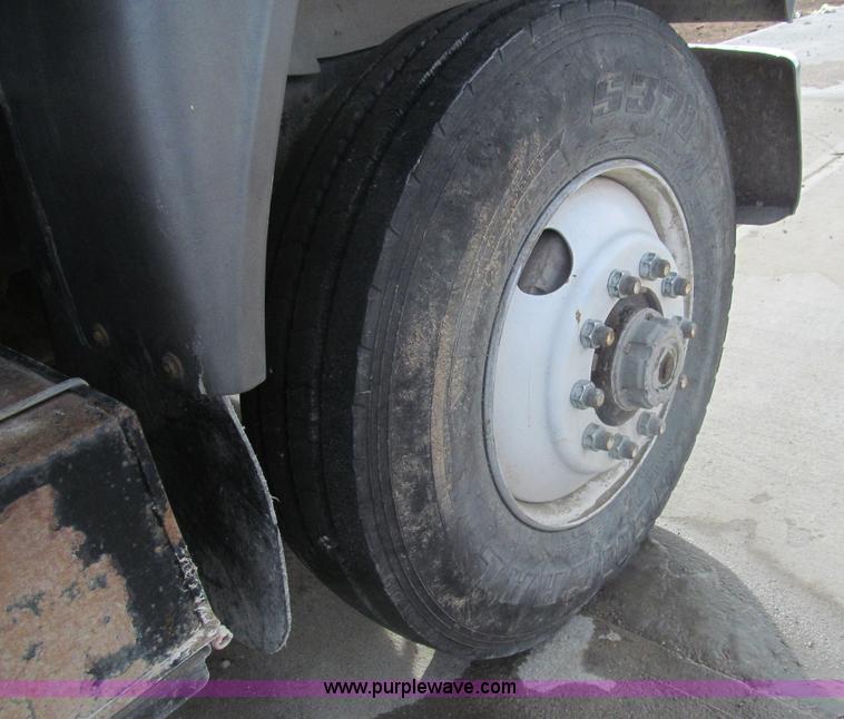 image for item I7240 1991 Mack RD688S triple axle dump truck