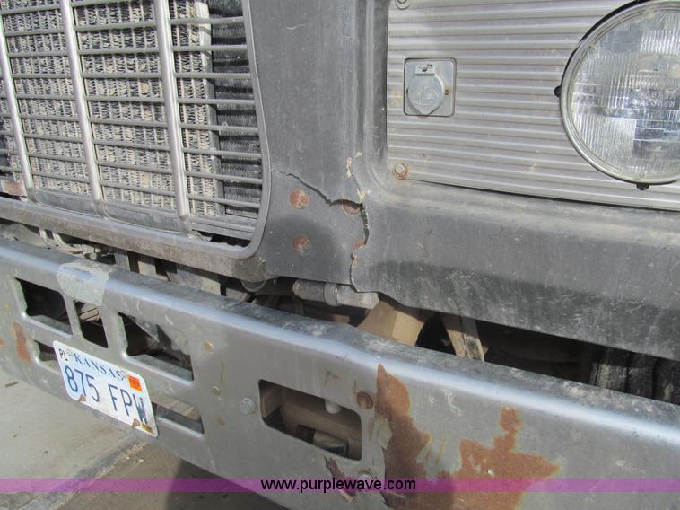 image for item I7240 1991 Mack RD688S triple axle dump truck