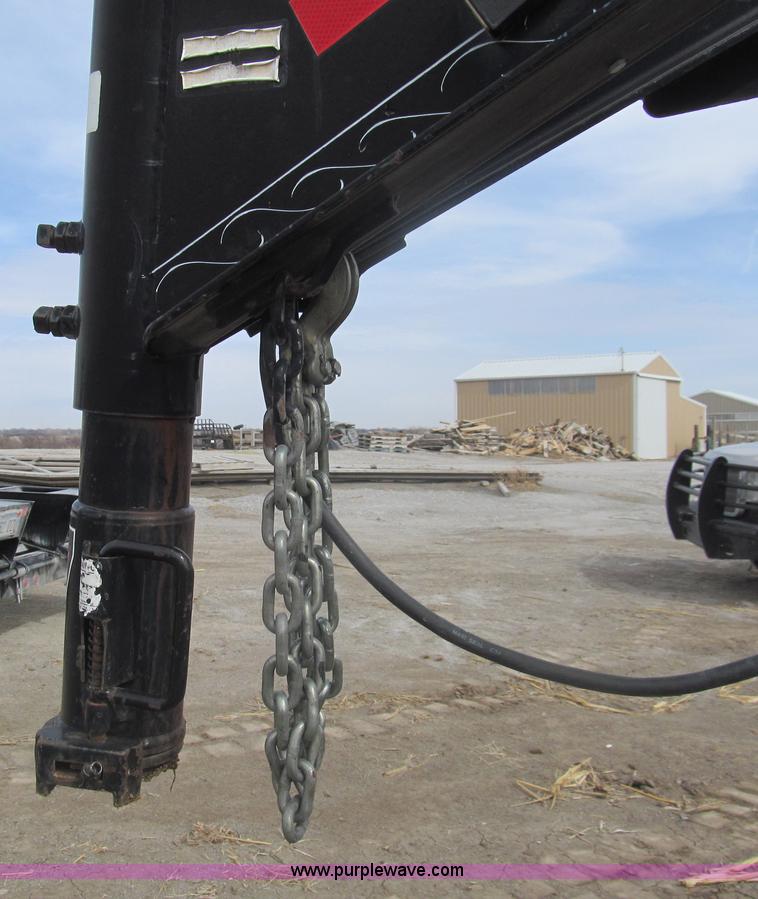 image for item I7241 2005 PJ triple axle gooseneck trailer