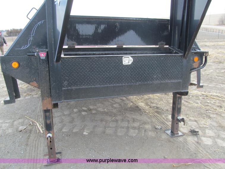 image for item I7241 2005 PJ triple axle gooseneck trailer