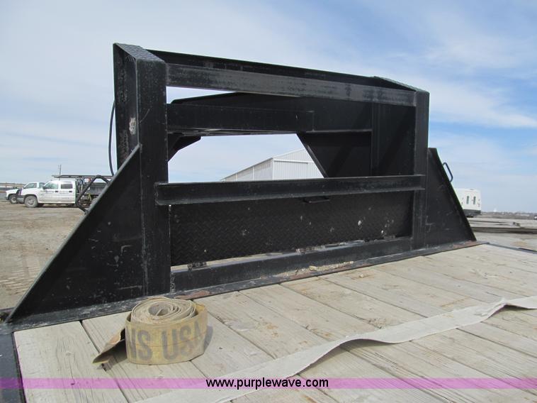 image for item I7241 2005 PJ triple axle gooseneck trailer