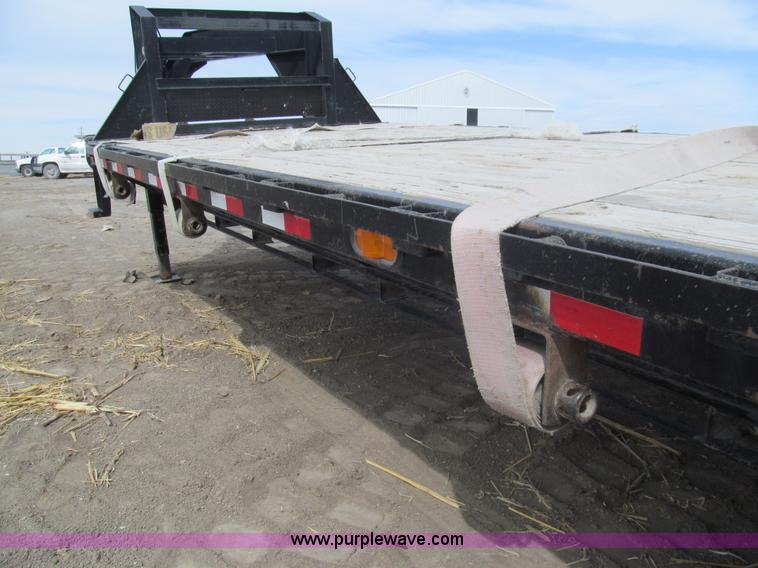 image for item I7241 2005 PJ triple axle gooseneck trailer