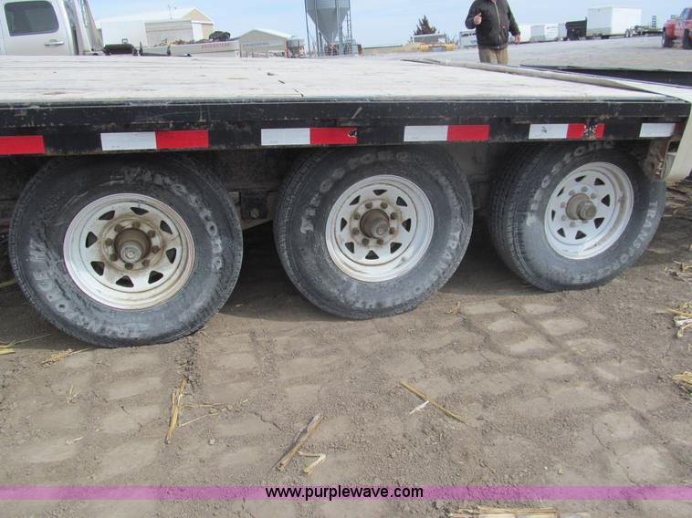 image for item I7241 2005 PJ triple axle gooseneck trailer