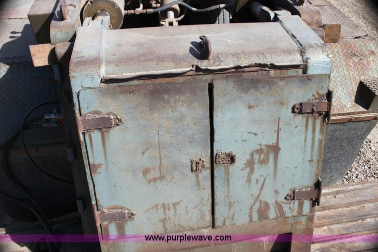 image for item I7496 1981 King 50 ton detach triple axle lowboy trailer