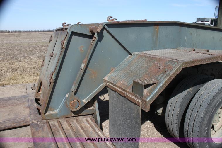 image for item I7496 1981 King 50 ton detach triple axle lowboy trailer