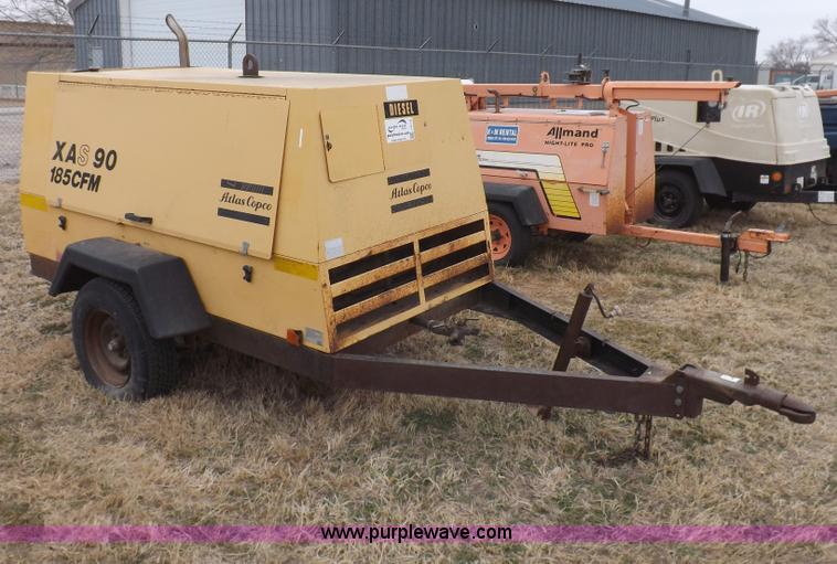 image for item I9115 1992 Atlas Copco XAS90 portable air compressor
