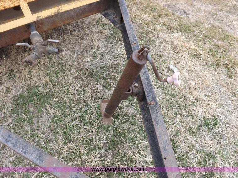 image for item I9115 1992 Atlas Copco XAS90 portable air compressor