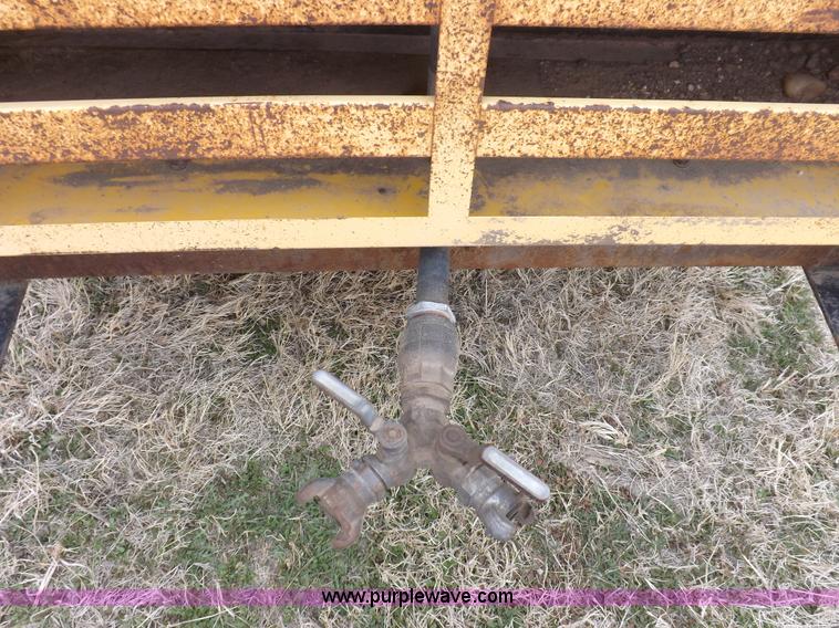 image for item I9115 1992 Atlas Copco XAS90 portable air compressor