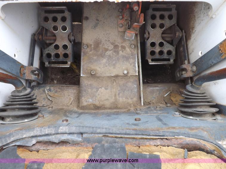 image for item I9116 1995 Bobcat 753 skid steer