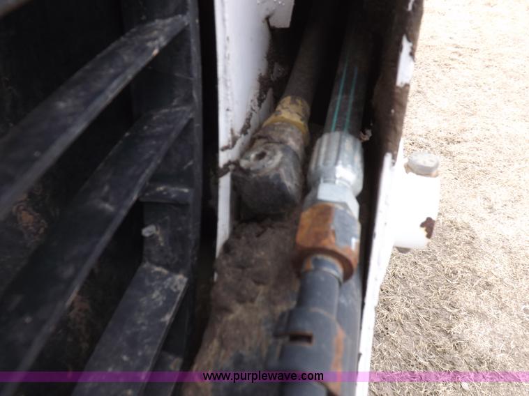 image for item I9116 1995 Bobcat 753 skid steer